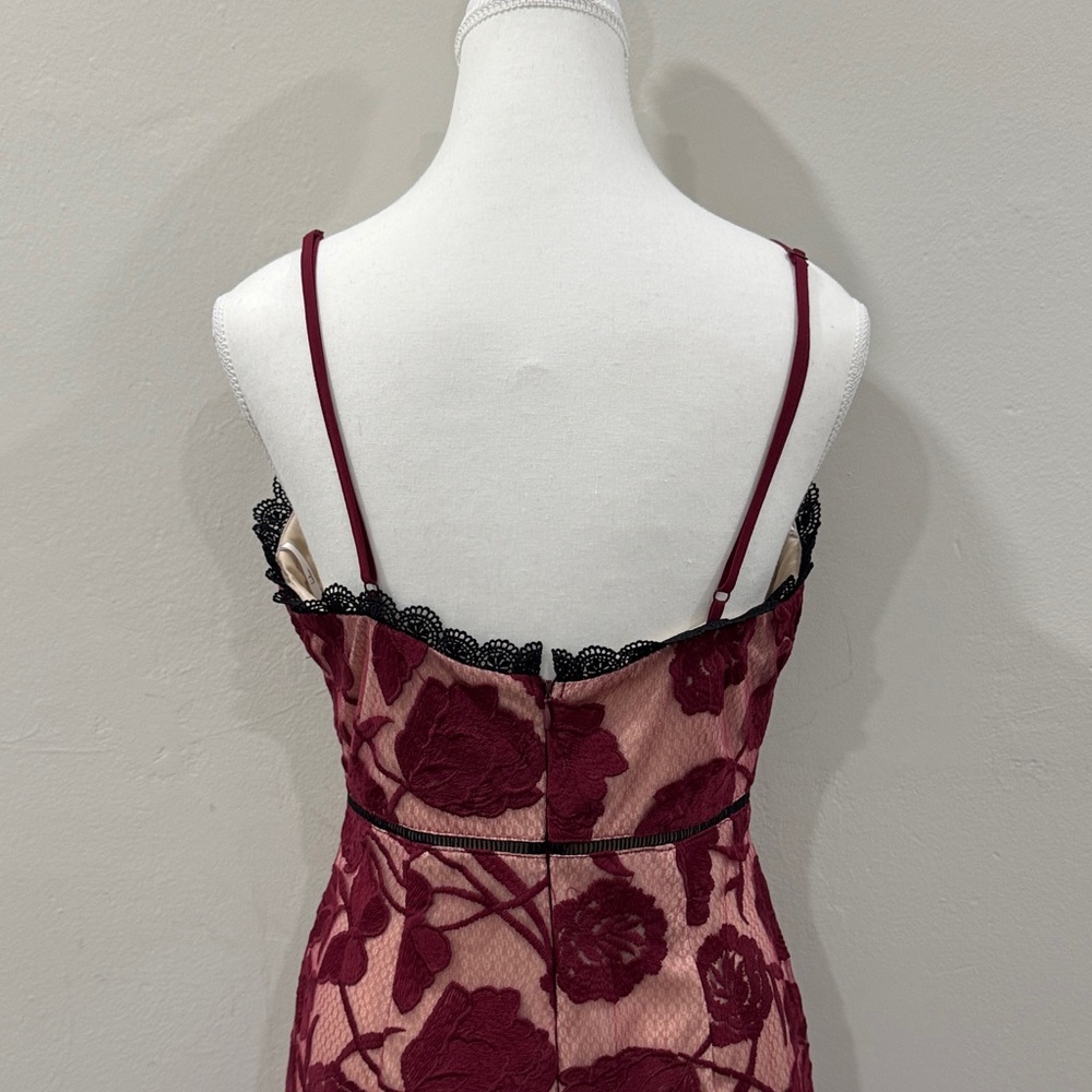 Lulu’s Burgundy Floral Lace Midi Dress – Size M - Picture 9 of 11